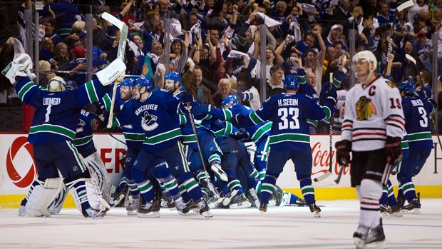 Vancouver Canucks win over the Blackhawks:  Game 7 highlights